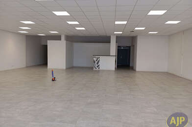 Commerce  449000 €