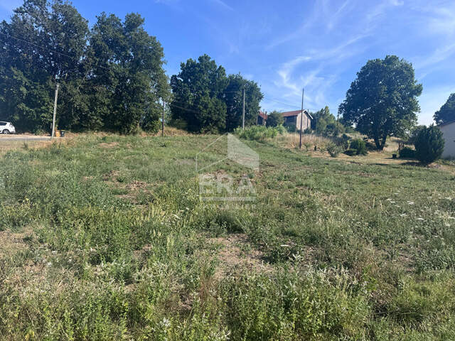 Terrain à vendre à Samonac - 3706 m² — photo du bien