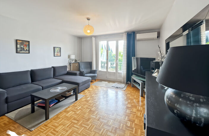T3 traversant Sud Nord de 59 m² avec 2 balcons (2ème étage) ? Bd Mireille Lauze — photo 2