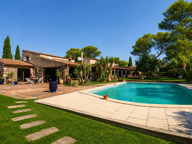 Villa d'exception avec vue panoramique sur la mer et les montagnes — photo 3