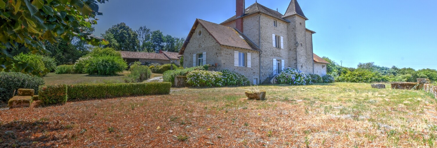 Maison 10 Pièces 380 m² à vendre à Saint-Léonard-de-Noblat (87400)