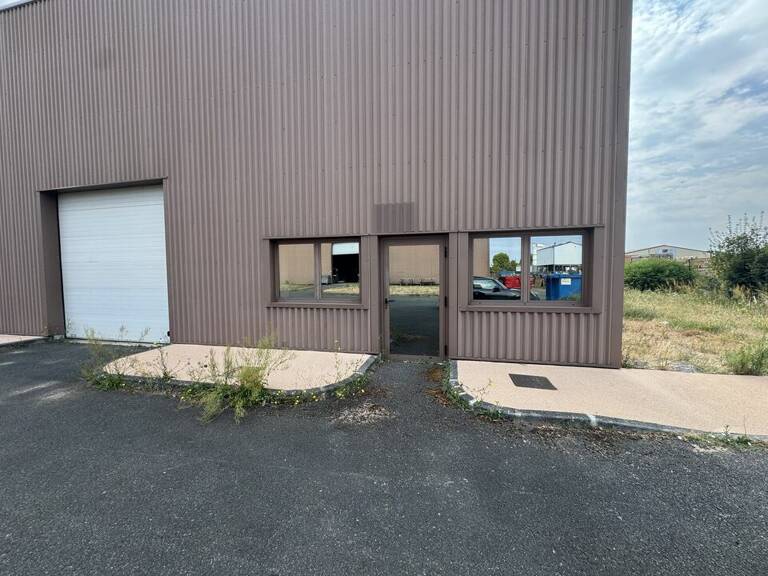 à LOUER — photo 1