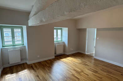 Appartement 3 pièces 451 €