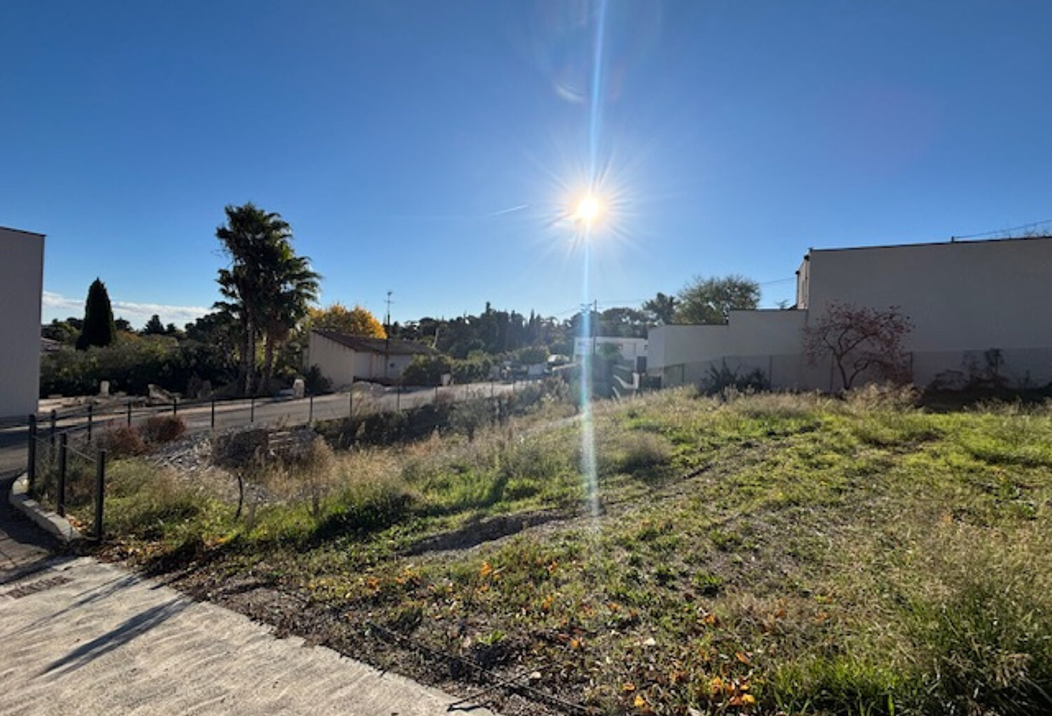 Nîmes, quartier résidentiel,Terrain à bâtir de 188 m2 — photo 1