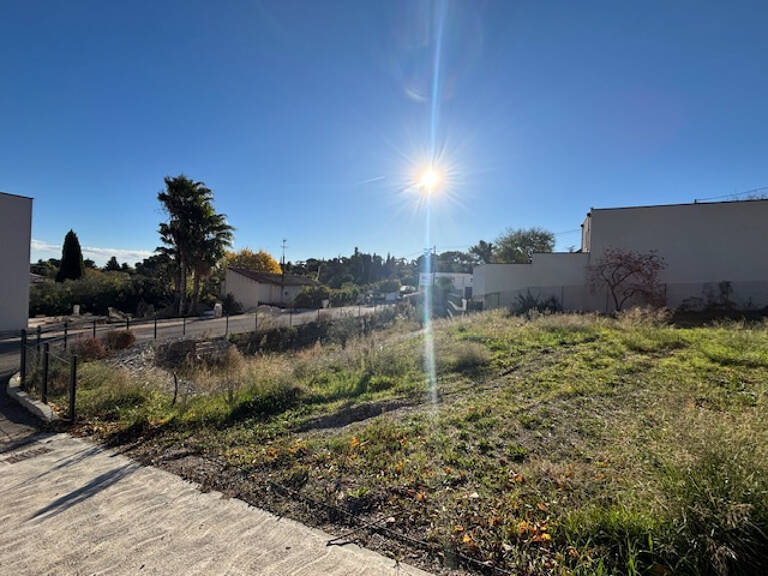 Nîmes, quartier résidentiel,Terrain à bâtir de 188 m2 — photo 1