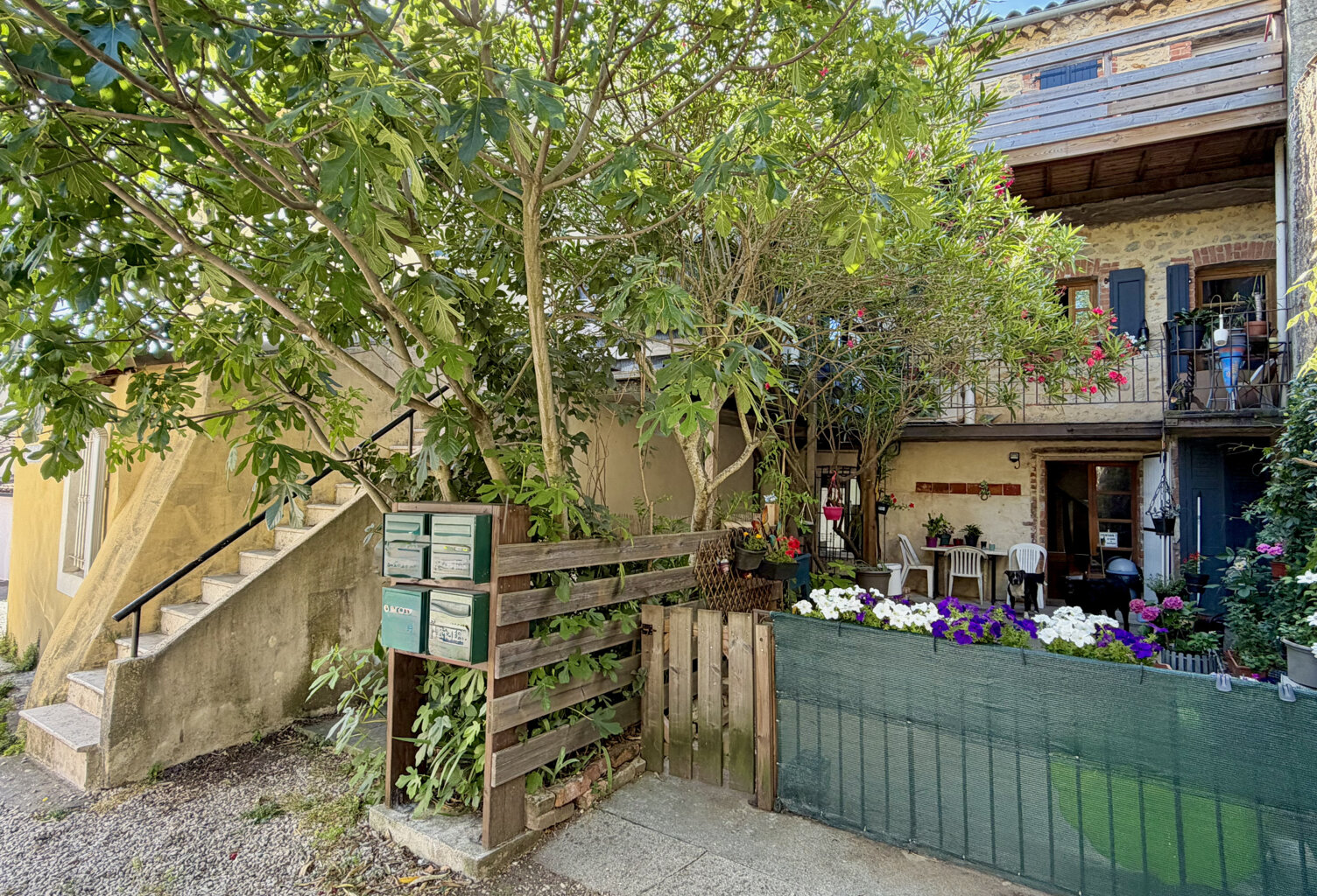 ENSEMBLE IMMOBILIER DE RAPPORT   RENTABILITÉ BRUTE 10,6 % — photo 1