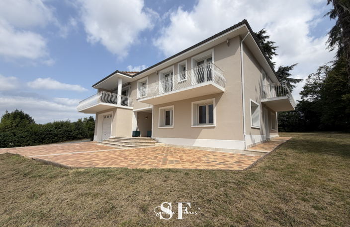 AGEN - BELLE VILLA AVEC PISCINE ET TERRAIN — photo 3