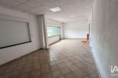 Bureau  1010 €