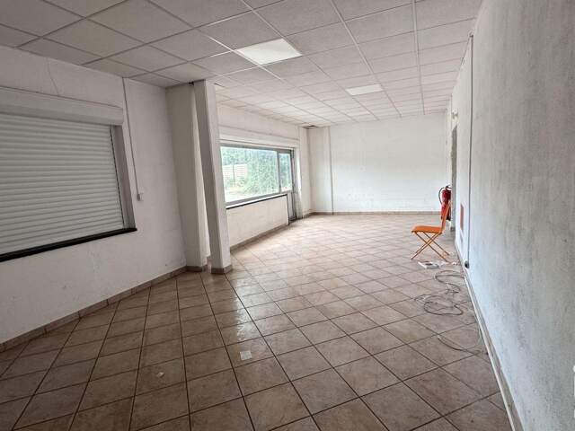 Location Bureaux 90 m&sup2; — photo du bien