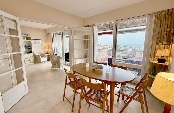 PLAGE DE PONTAILLAC APPARTEMENT TYPE 3 VUE MER AVEC TERRASSE — photo 5