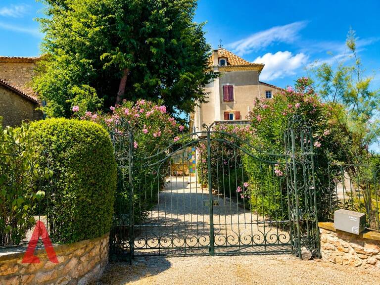 Une magnifique propriété du Sud de la France au charme historique et au potentiel exceptionnel — photo 1