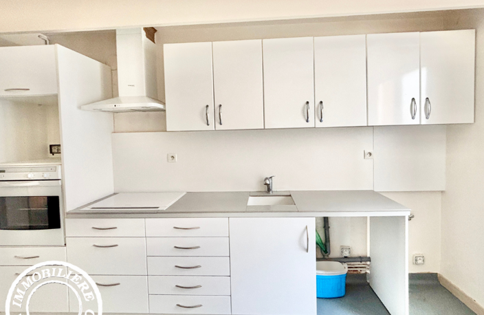 À VENDRE EN EXCLUSIVITÉ   T4 79,60 M2 AVEC BALCON   RUE CLOS BEY   GRENOBLE CENTRE — photo 2