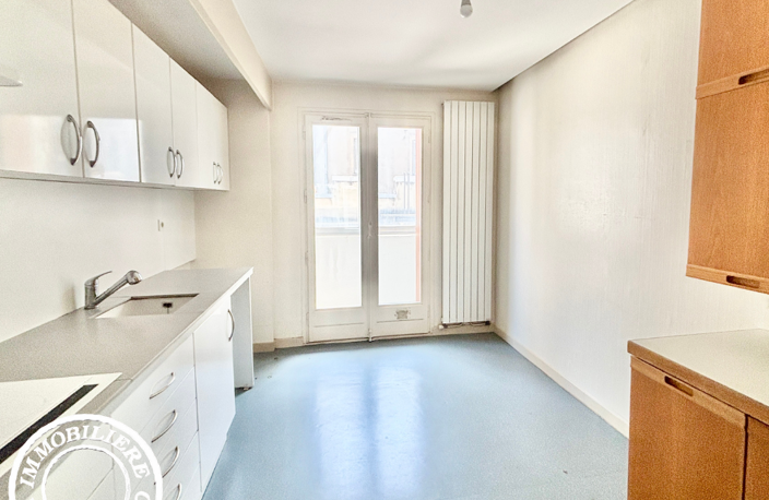 À VENDRE EN EXCLUSIVITÉ   T4 79,60 M2 AVEC BALCON   RUE CLOS BEY   GRENOBLE CENTRE — photo 4