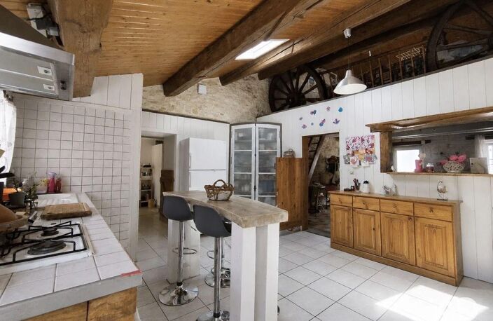 Vente Maison/villa 5 pièces — photo 2