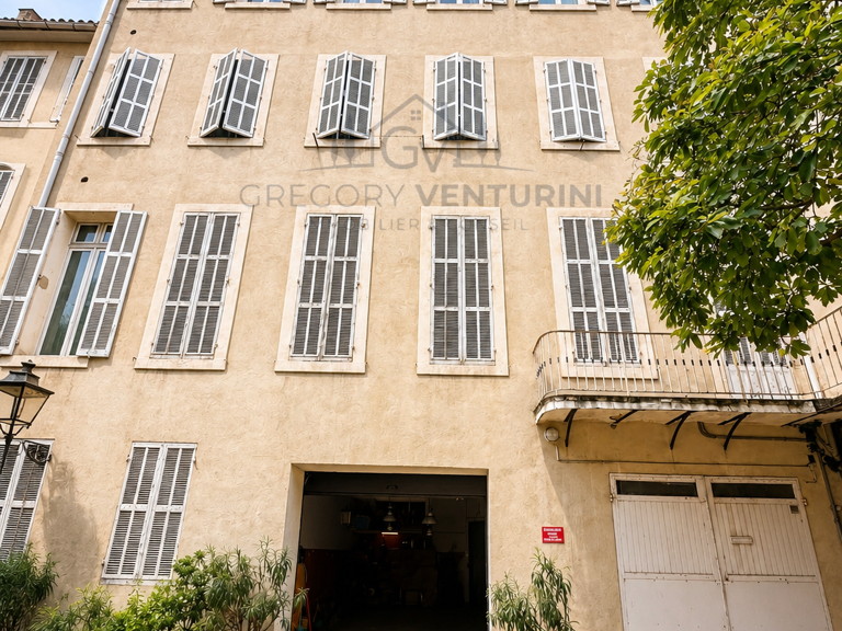 Vente Appartement 9 pièces — photo 1