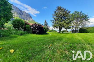 Terrain  235000 €