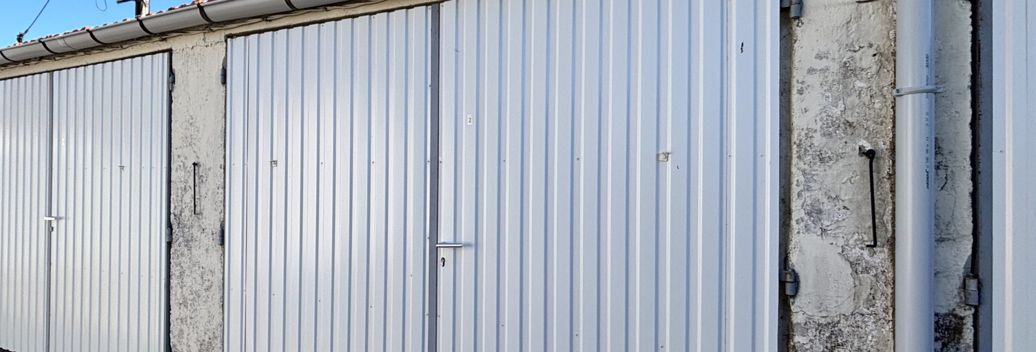 Garage  13 m² à louer à Rochefort (17300)