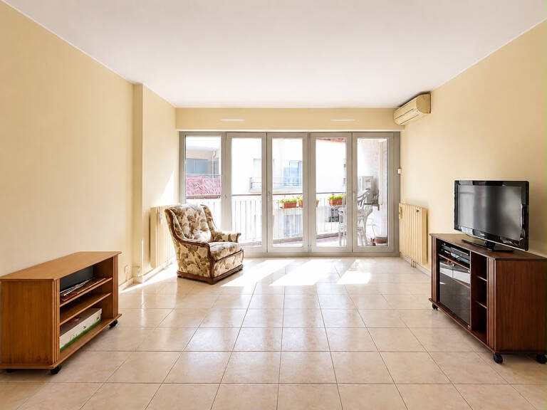 TOULON EST T3 + BALCON + STATIONNEMENT PRIVATIF — photo 1