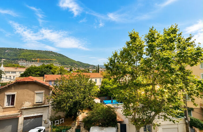 TOULON EST T3 + BALCON + STATIONNEMENT PRIVATIF — photo 2