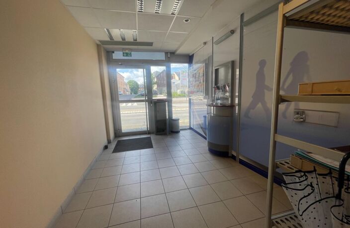 Rodez  Local professionnel / Bureaux de 120 m² — photo 2
