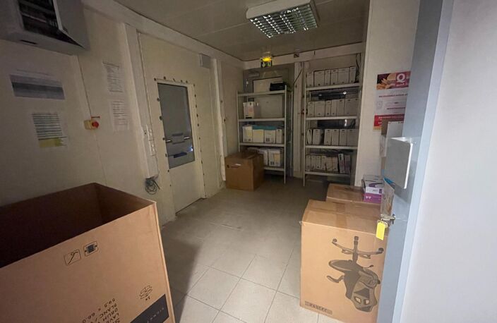 Rodez  Local professionnel / Bureaux de 120 m² — photo 5