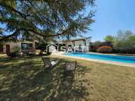 Propriété d'exception avec piscine et tennis — photo 2