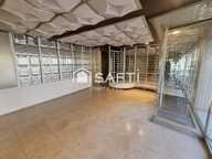 LOCAL AVEC LARGE VITRINE SUR BOULEVARD PASSANT — photo 3
