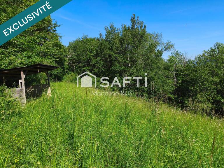 Terrain constructible de 4 400 m2. — photo 1