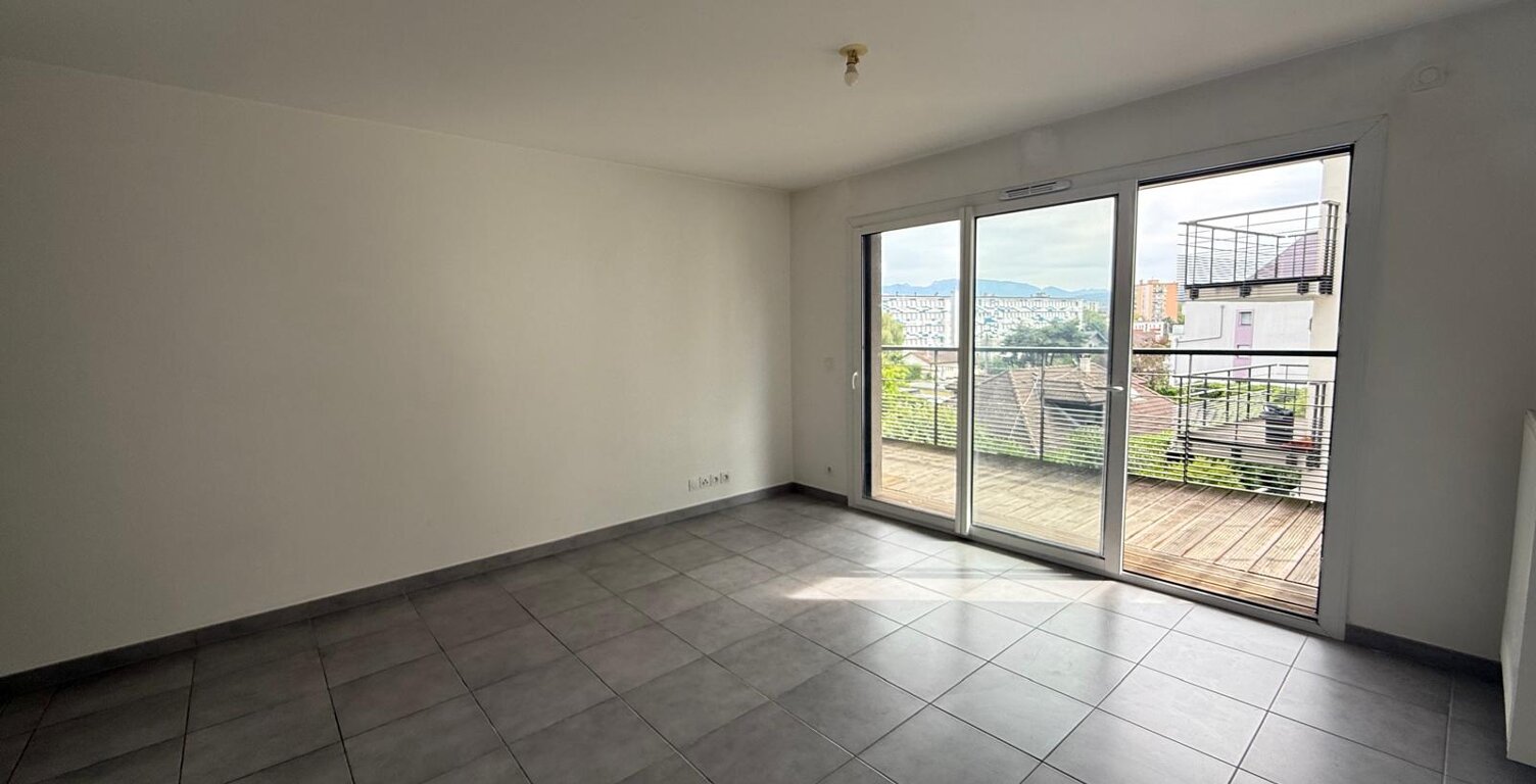 T2 proche centre ville — photo 1