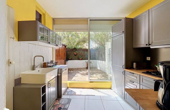 Maison en pierre de 3 pièces principales — photo 2
