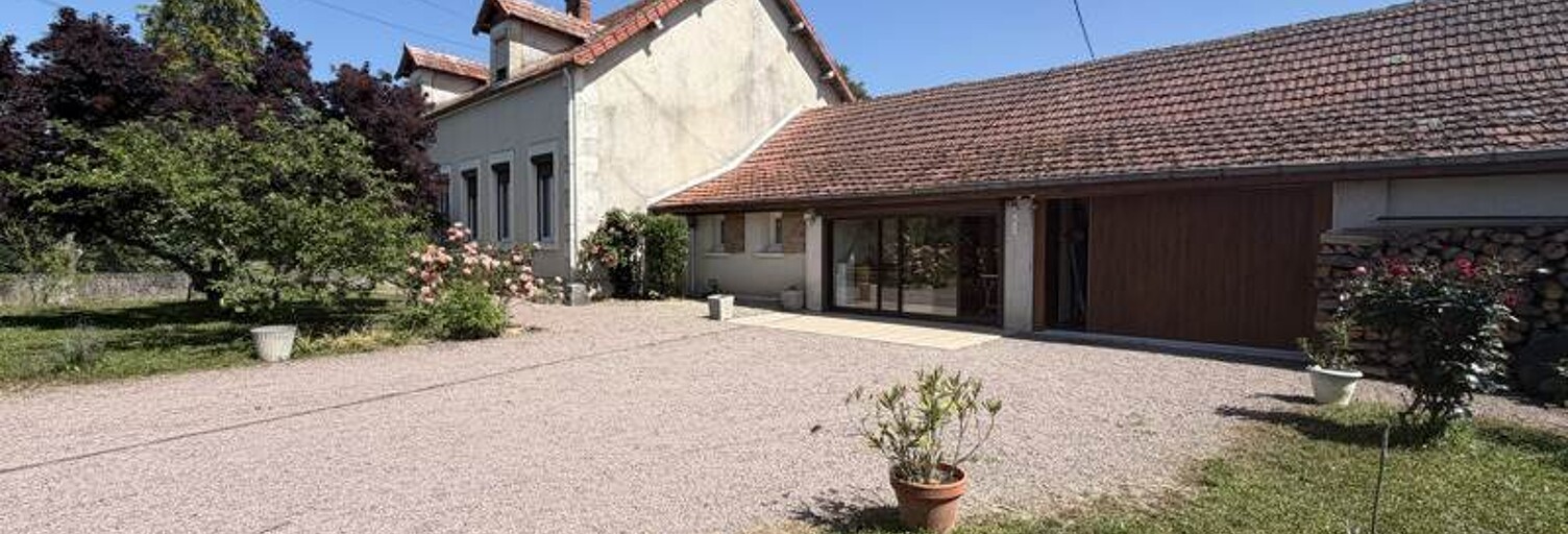 Maison 8 Pièces 270 m² à vendre à La Celle (18200)