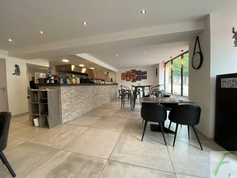 Restaurant — photo 1