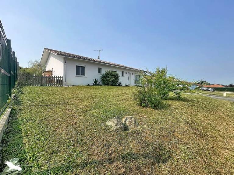 Contemporaine de 5 pièces principales — photo 1