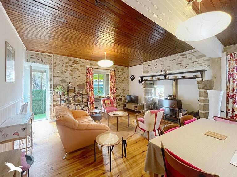 Maison de bourg de 5 pièces principales — photo 1