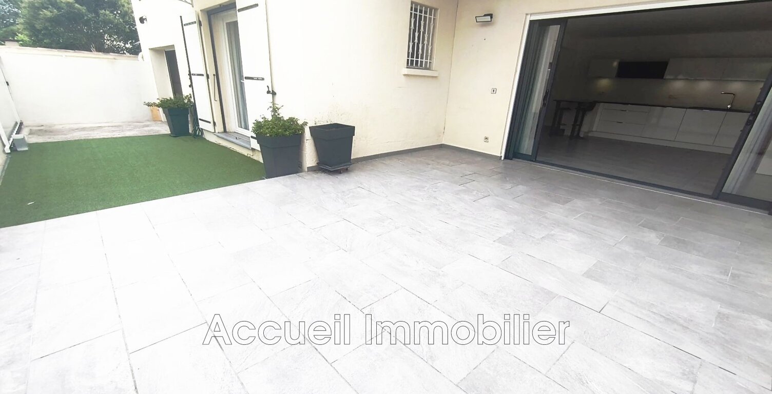 P3 rez-de-jardin en angle avec entrée indépendante.<BR>Garage att — photo 1