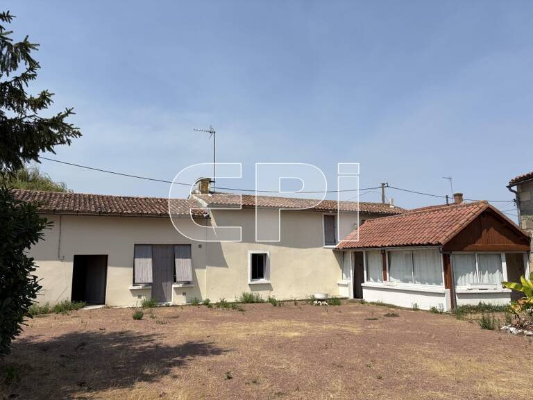 10 MN Montreuil Bellay - Petite Maison Ancienne sur 760M² de te — photo 1
