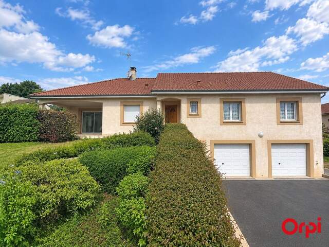 BELLE MAISON FAMILIALE À BELLERIVE-SUR-ALLIER – QUARTIER RÉSIDENTIEL 4 chambres - XXL garage — photo du bien