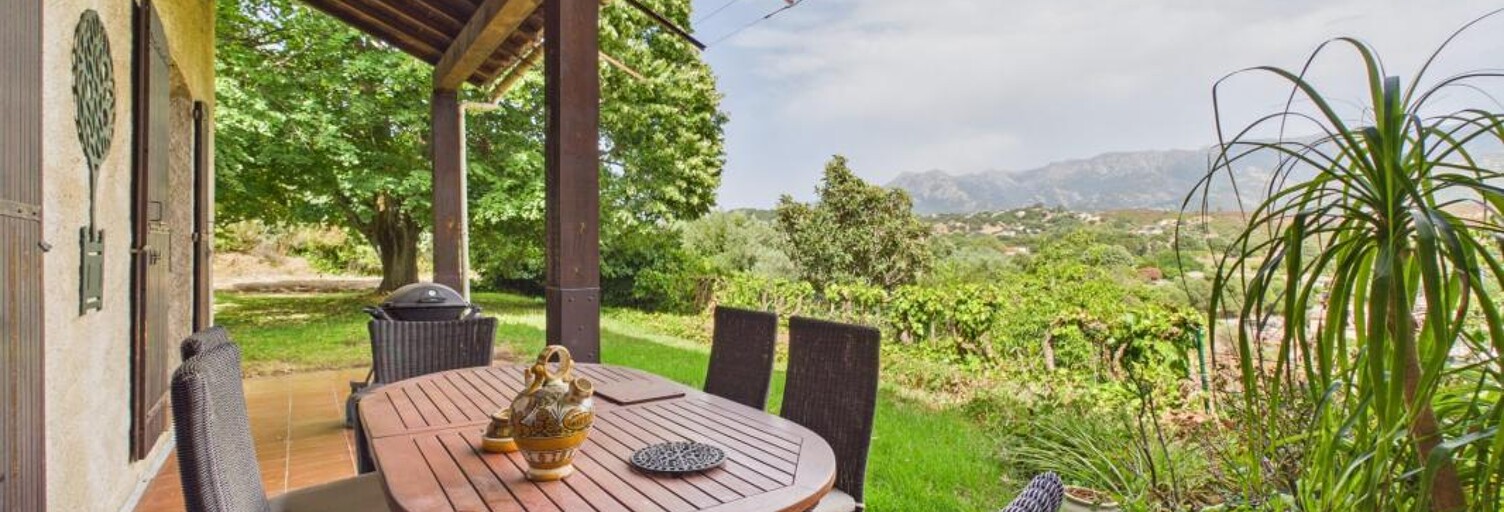Maison 7 Pièces 176 m² à vendre à Peri (20167)