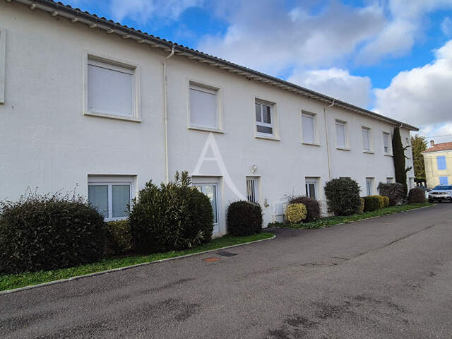 Appartement Saint Jean D Angely 4 pièce(s) 78 m2 — photo du bien