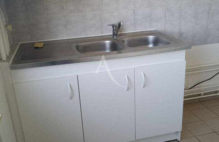 Appartement Saint Jean D Angely 4 pièce(s) 78 m2 — photo 5