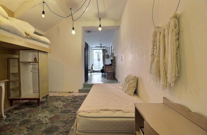 Bien Commercial À Vendre appartement de 57m² avec une bel terrasse de 15m² situé rue Thubaneau 13001 Marseille 1er — photo 5