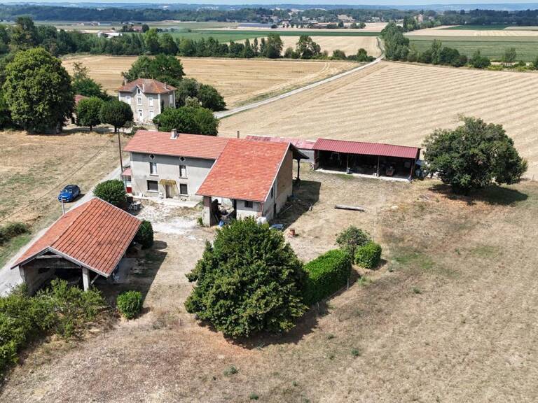 EXCLUSIF NOUVEAY Corps de ferme Proche de MARCILLOLES (38) — photo 1