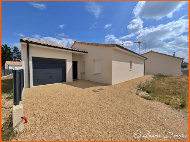 Maison à vendre 5 pièces, 4 chambres à POITIERS (86) - DPE A — photo du bien