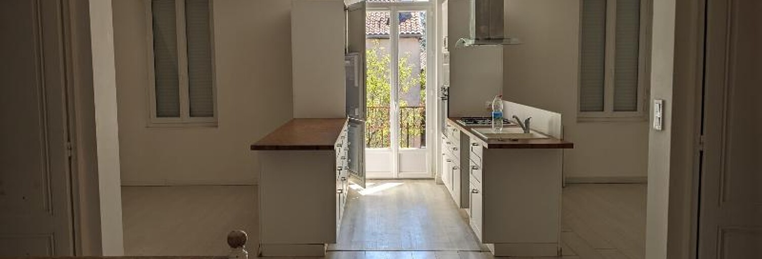 Appartement 5 Pièces 180 m² à louer à Pineuilh (33220)