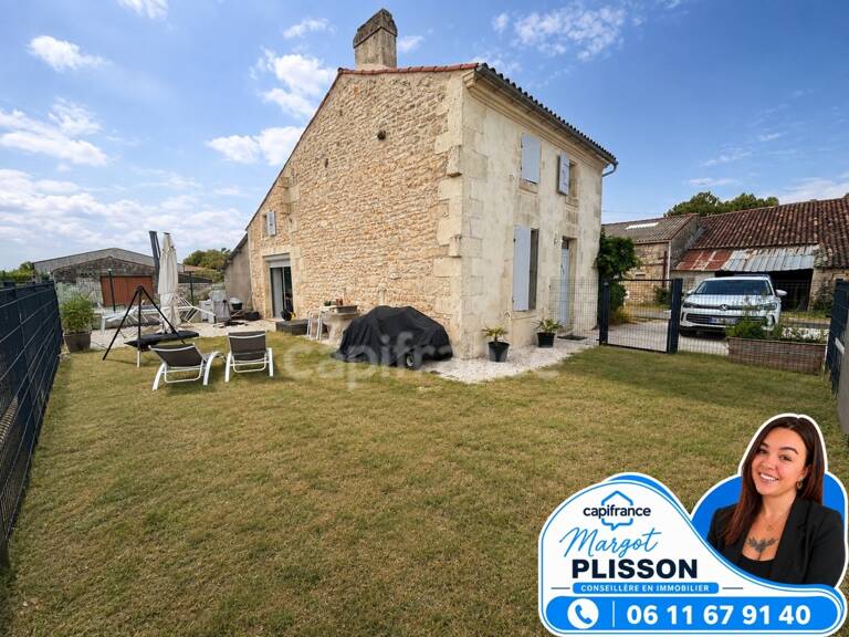 Maison en pierre pleine de charme à Saint-Porchaire — photo 1