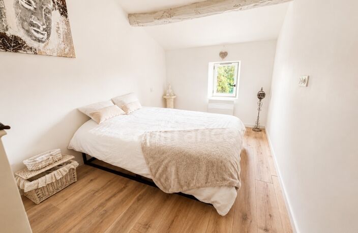 Maison en pierre pleine de charme à Saint-Porchaire — photo 3