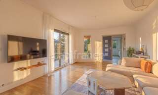 Maison 6 Pièces 154 m² à vendre à Gex (01170)