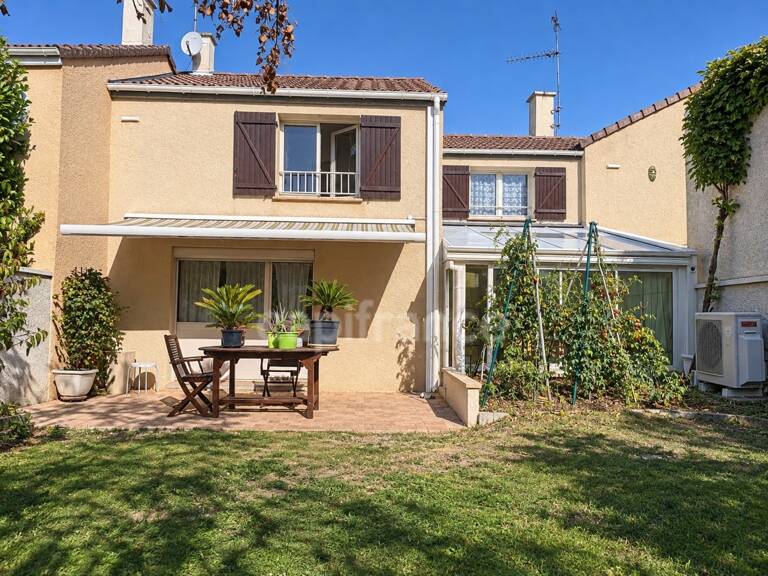 Maison à vendre 5 pièces-3 chambres avec jardin à QUETIGNY (21) — photo 1