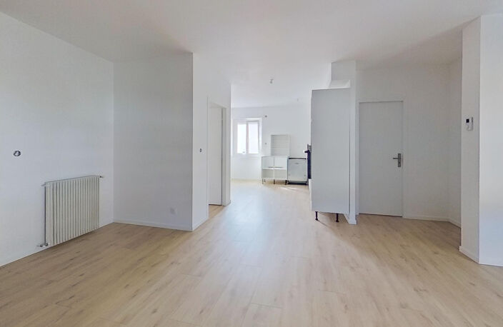 HYPER CENTRE AGEN – Appartement 115 m² entièrement rénové – 3 chambres – Petite copropriété — photo 2