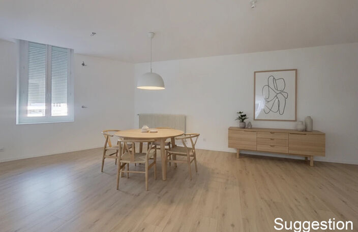HYPER CENTRE AGEN – Appartement 115 m² entièrement rénové – 3 chambres – Petite copropriété — photo 3